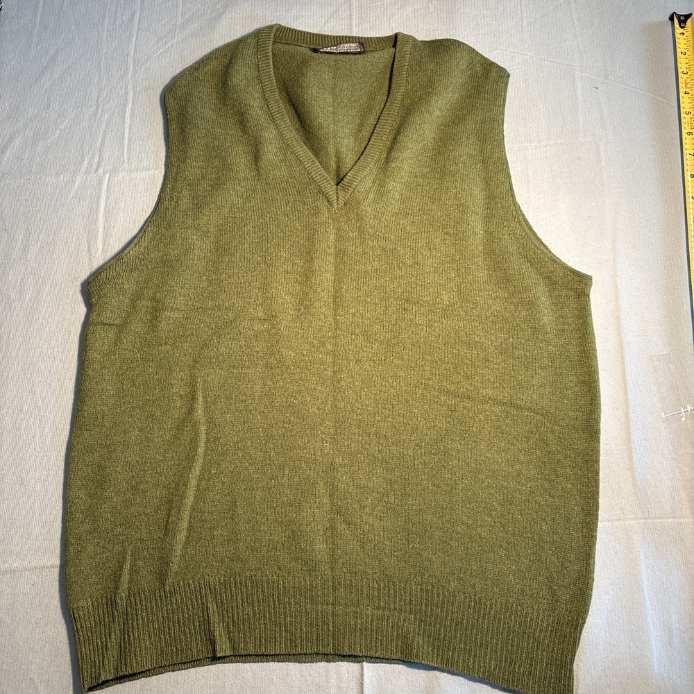 Vintage Puritan Aquaknit Mens Wool Sweater Vest Olive Green V-Neck Large 0475